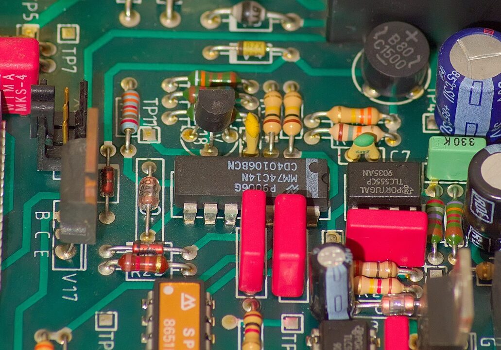 printed circuit board, components, electrical engineering-4083582.jpg